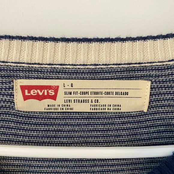 Levi’s Men’s V Neck Sweater - Picture 4 of 4